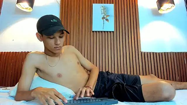 StripChat AQUARIUS_x is Freechat AQUARIUS_x — masturbation + erotic dance