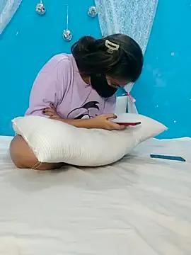 Arabic-couple — Cum in boobs
