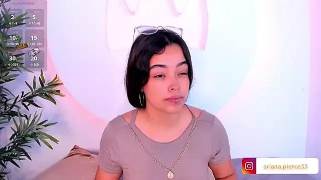Freechat Ariana_Pierce on StripChat