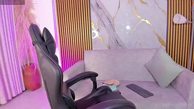 AriannaRouxx — FUCK MY SEXY ASSPUSSY AND OIL IN BOOBS