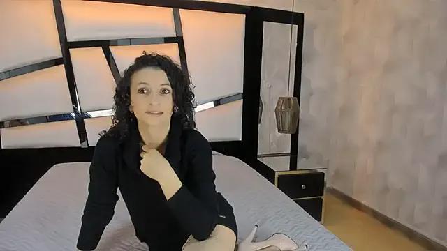 Freechat AriannaRussell_ on StripChat