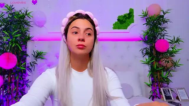 Freechat AriannaSins on StripChat