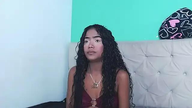 ariel_cossiocm — Zoom Anus