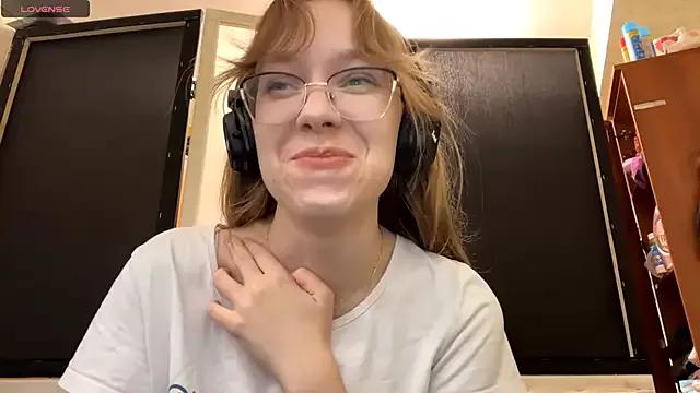ArielleBiernacki — Remove my T-shirt