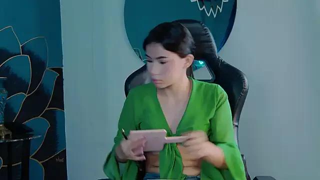 Freechat Arii_moon on StripChat
