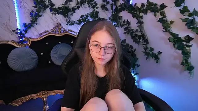 Freechat ArrinaWairr on StripChat