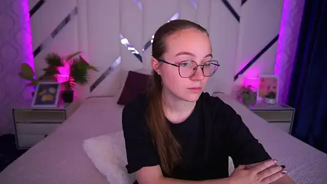 Freechat ArrinaWairr on StripChat
