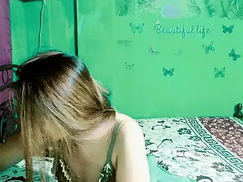 Freechat attenna on StripChat