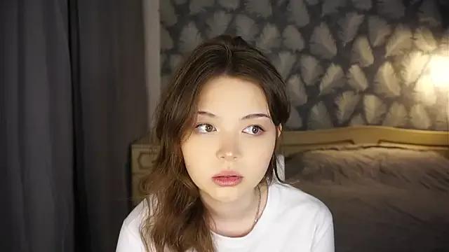 AudieMeranda — Sexually lick my finger