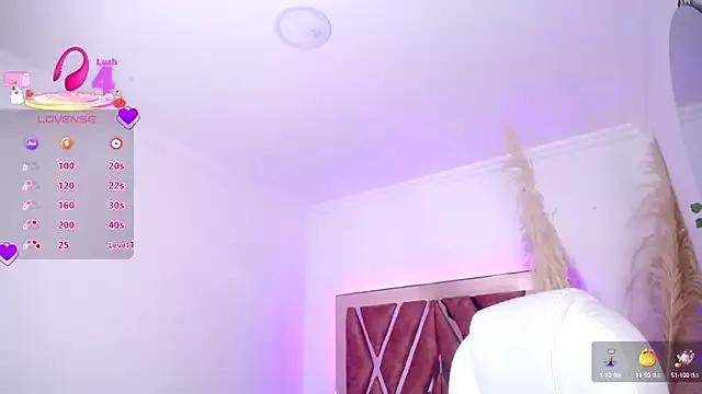 Freechat Aurora_Brownn on StripChat