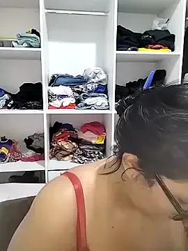 AuroraChest — Ficar sem roupa 2minutow