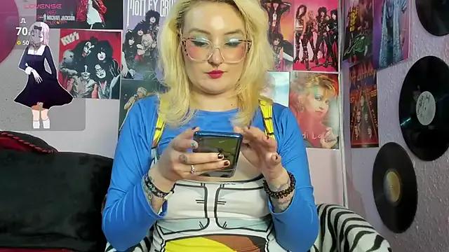 StripChat Avril_Maria is Freechat Avril_Maria — spit boobs and spanks