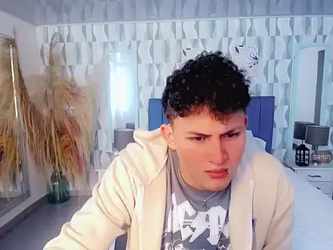 Axel_savage — Oil my chest 