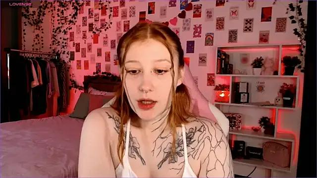Ayla_Hicks — Suck finger