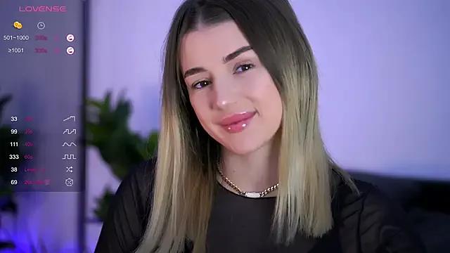 Freechat BabbyAisha on StripChat