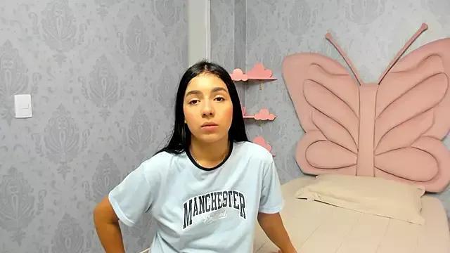 BabyAbril18 on StripChat 