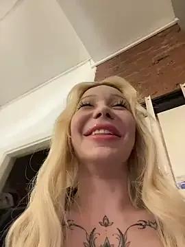 Freechat babydolll on StripChat