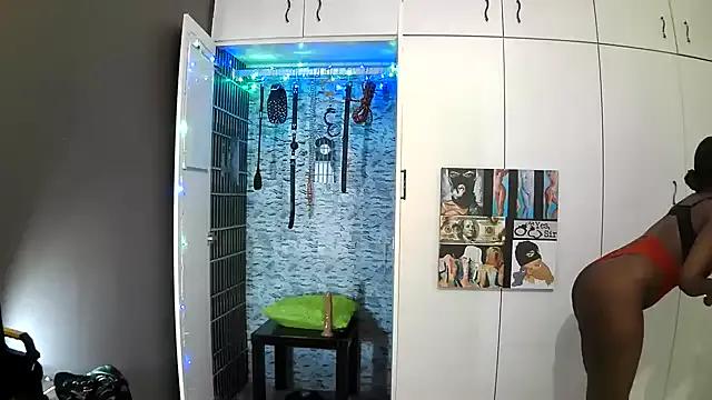 Freechat BaDSubMiss on StripChat