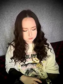 BambiGlow — Cream my butt and squeeze ass 3 times
