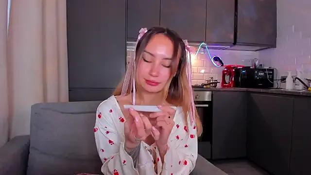 baobei03 — naked play