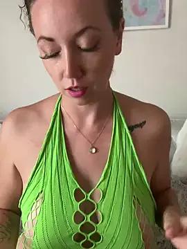 BarbieKarly — REMOVE THIS TOP!