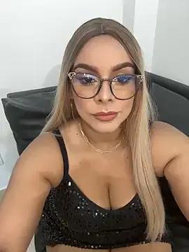 StripChat BBWCami_ is Freechat BBWCami_ — Vibrator in pussy