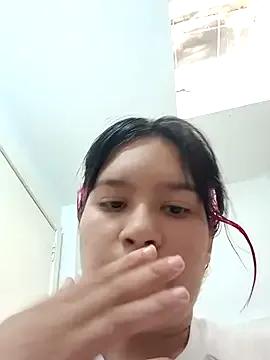 Beba_102 — show milk in the pussy