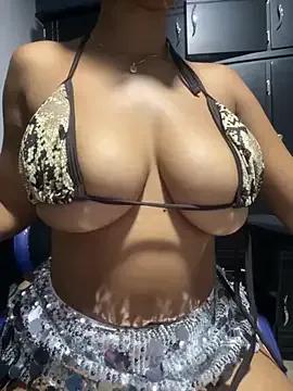 Group belaa_1 on StripChat