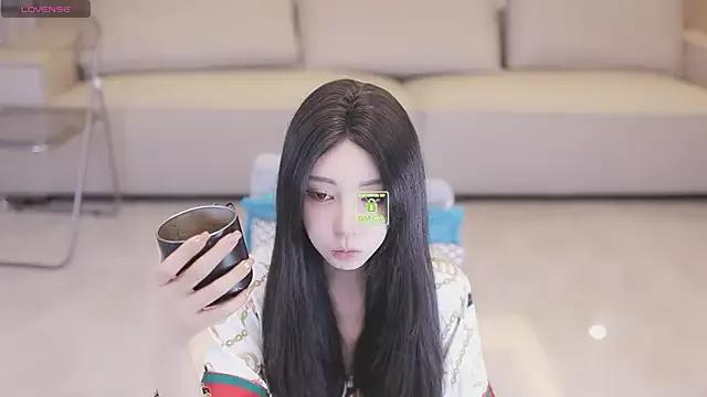 Bella-999 on StripChat 