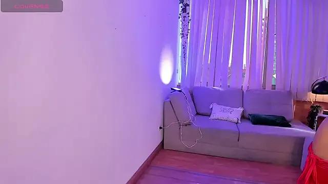 Freechat Bella_ev on StripChat