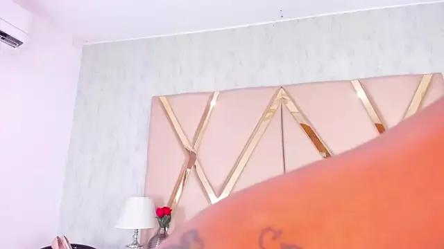 Freechat BellahColucci on StripChat