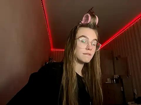 bellameow88 — dears i want to buy a web camera