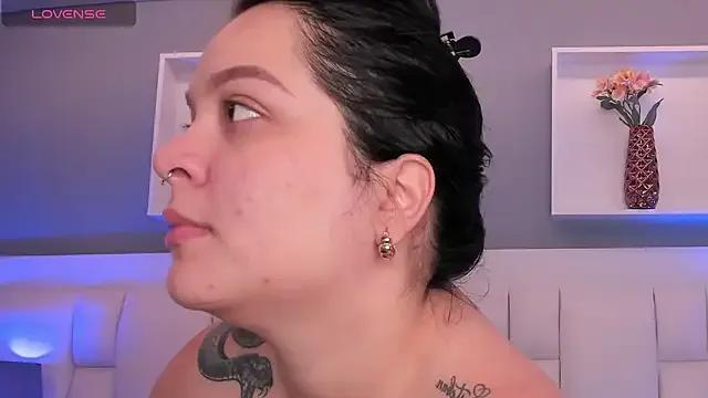 Betsy_Daniels — spanks very hard