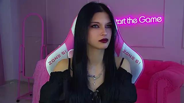 Freechat BeverlyMost on StripChat