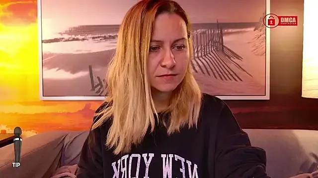 Freechat BigBoobsARRI on StripChat