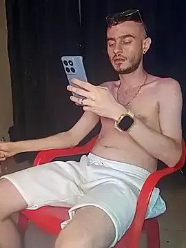 Freechat bigcockwhite777 on StripChat