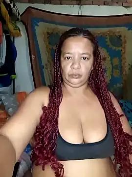 BigMamaSeduction-69 — My frien play with my tits