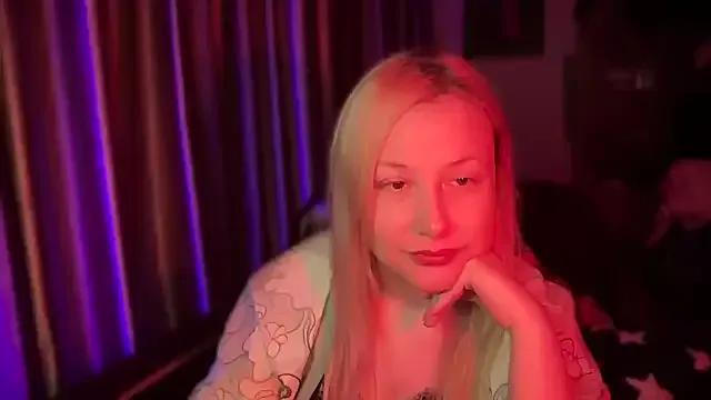 StripChat BikiHellena is Freechat BikiHellena — Freechat on StripChat