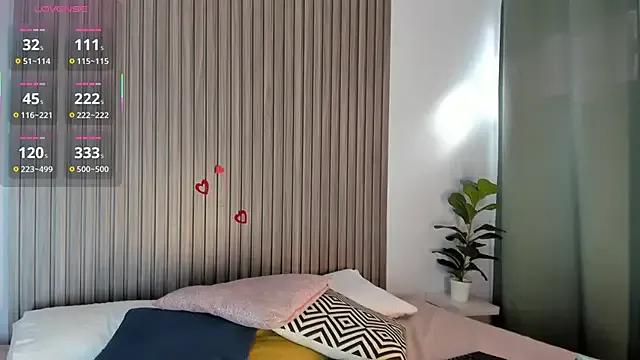 Blue_Sixx — free boobs
