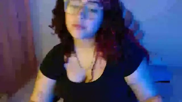 BlueeVelvet — masturbate clit