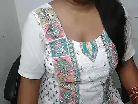 bold_naina — Private on StripChat