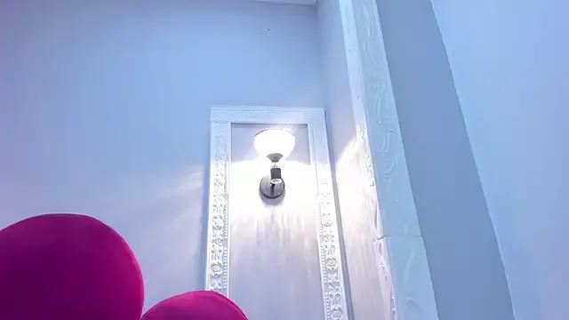 Bonniie_22 on StripChat 