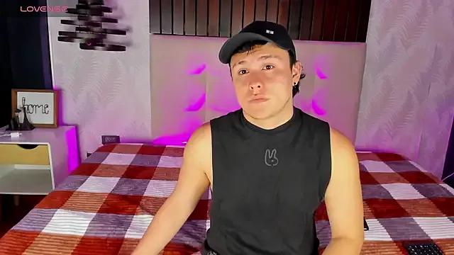 Boy2Boy_Aheat — beso frances