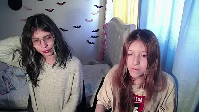 BRIAR_AND_BLAIR — TOTALLY NAKED BRIAR AND BLAIR