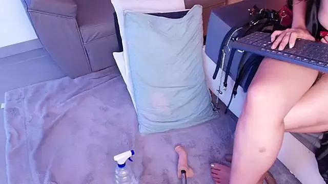 Freechat brigiitte_rohan on StripChat