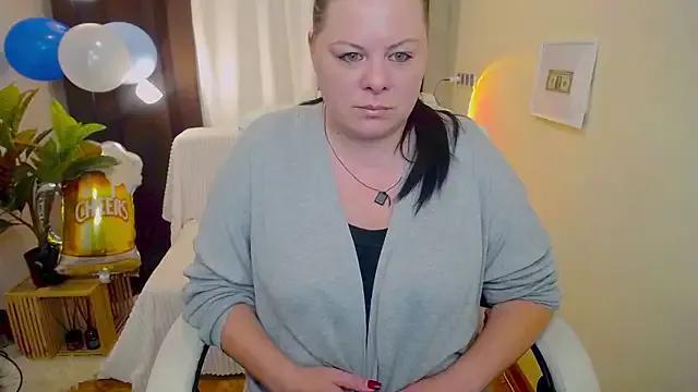 BritneyRaine — Topless