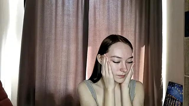 BritniMaddocks — show my ass