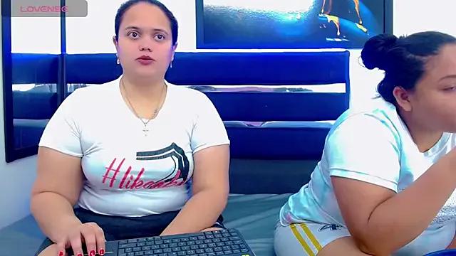 Freechat brunnette_hot on StripChat