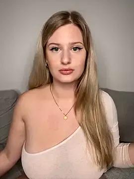 Busty-Ellie — Show boobs | Videowheel 77tk