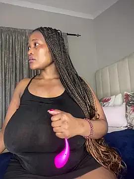 Freechat Bustygoddess32 on StripChat